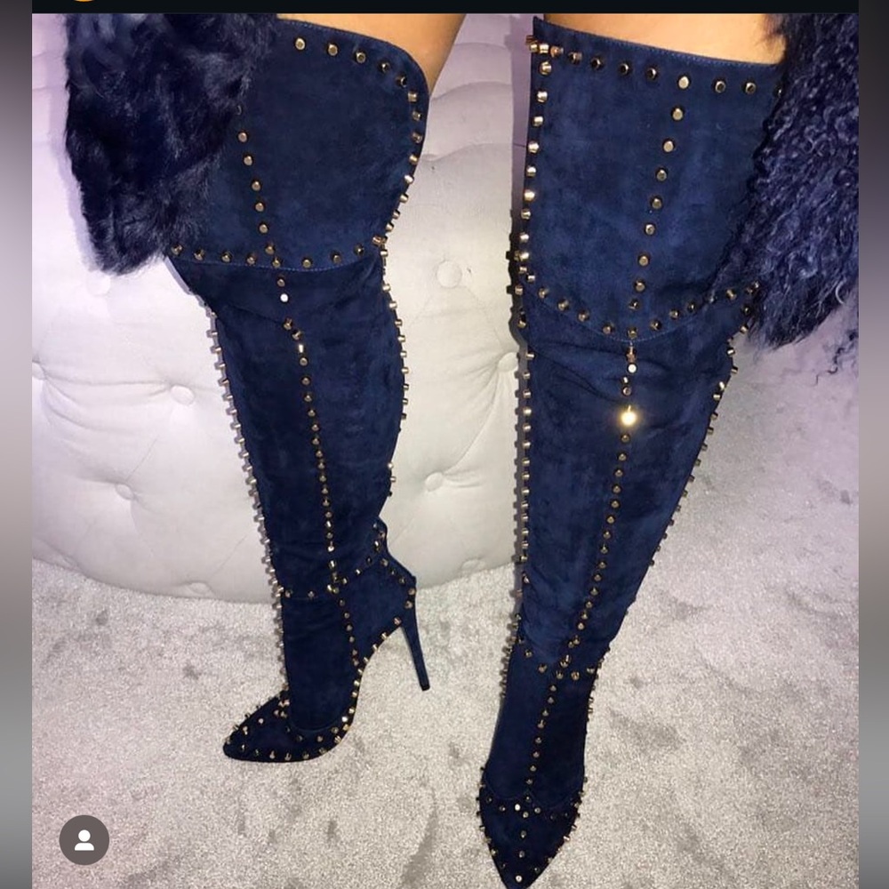 Navy 2BD Boots (gently worn)
